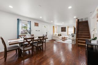 New Cozy 3BR Retreat Sleeps 6 Free Parking - 8