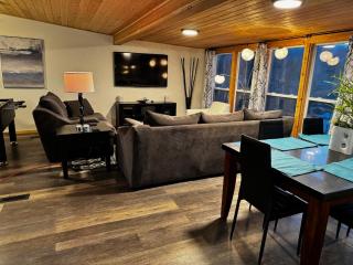 Cozy Cabin on Hiking Trailhead & Elk Preserve -  - 6