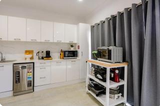Oscar's at Banora Pet-Friendly Coastal Stay - 6