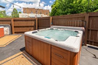 5 King Beds, 2 Hot Tubs, Wine Country - 8