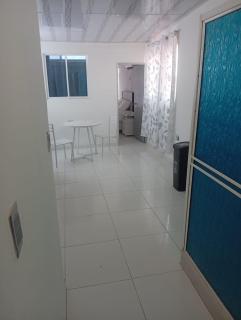 Apartaestudio Moderno con Aire Acondicionado, WiFi 900MB y Código de Acceso - 8