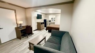 Luxury Inn Liberty - 1