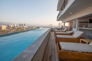 Pool with ocean view, gym - grupoxingo - 0