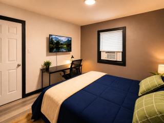 Modern Home, 2 Rooms for Professionals and Families - 9