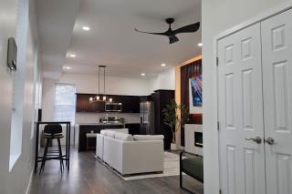 5 bedrooms with King beds, 2 living spaces, game room near TQL stadium and Findlay Market - 7