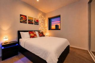 Modern Tokyo Pop 2BR Retreat - Melbourne Central - 8