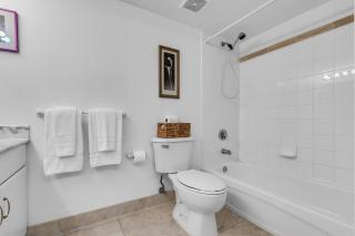 Luxury 3BR in Brickell 4 Beds & Free Parking - 6