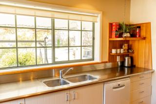 Charming Villa, Family Friendly, Handy to Town - KK14769 - 9