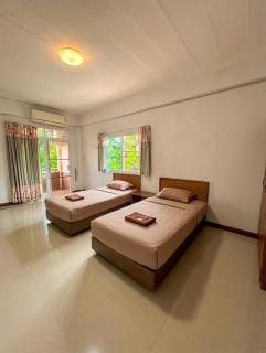 New โรงแรมบ้านสวนฟ้าใส - 4