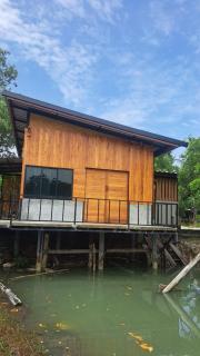 Big hug home-Baan Rim Klong - 0