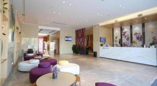 Lavande Hotels Jingshan Bus Station - 4