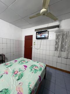 Habitación céntrica wifi AC internet - 7