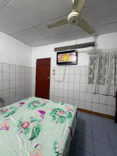 Habitación céntrica wifi AC internet - 2