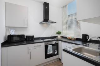 Luxury 1-Bed Stylish Central Blackpool - 5