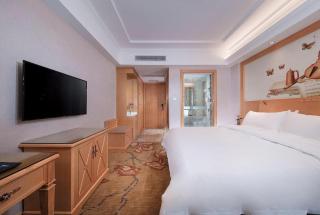 Vienna Hotel Guangdong Shaoguan Ruyuan Yao Cultural Square - 9