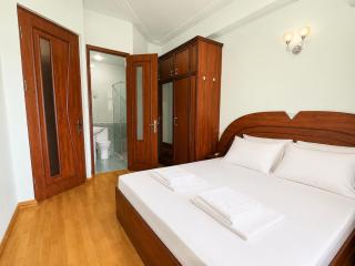 Premium 3BR & 3BA Apartment With Balcony Near Republic Square - 6
