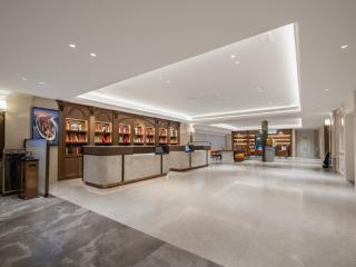 维也纳国际酒店重庆金色双子塔江景店 - 0