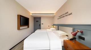 Premier City Comfort Hotel Wuhan Yellow Crane Shouyi Road Metro Station - 7
