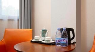 Premier City Comfort Hotel Wuhan Yellow Crane Shouyi Road Metro Station - 1