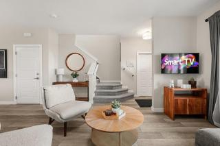 Family Getaway in Glacier Ridge, Calgary NW - 0