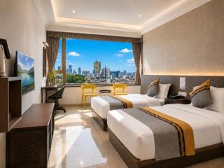 Grand Harbour Hotel - 4