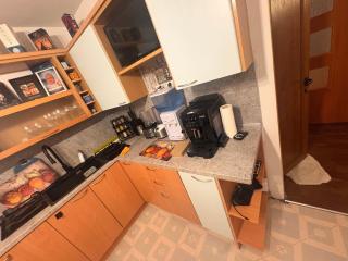 Stylish Apt, Free Parking, Near Center & Airport - 9