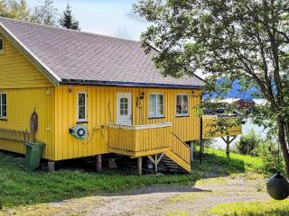 6 person holiday home in Naustbukta-By Traum - 0