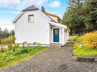 6 person holiday home in MIDSUND-By Traum - 7