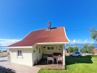 6 person holiday home in Finnsnes-By Traum - 6