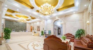 Vienna Hotel Shenzhen Bao'an Airport Taoyuanju Pingluanshan Metro Station - 9