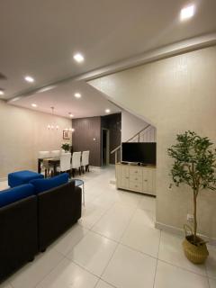 Arrana Homestay Semenyih - 2