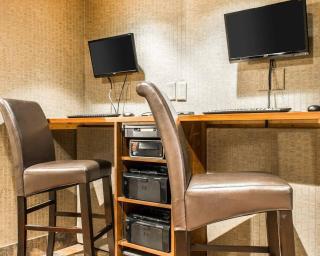 Comfort Inn & Suites and Conference Center - 5