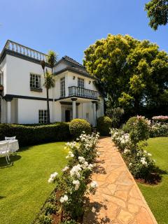 Garden Court - 9