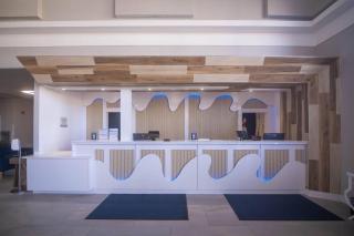 Clarion Inn & Suites Central Clearwater Beach - 6