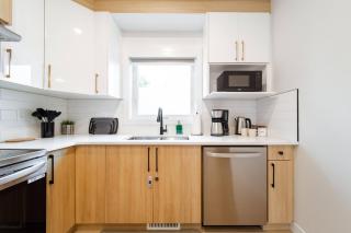 Stylish 3BR Family Stay DT, Stadium & Hospital - 1