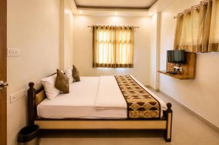 Hotel Blue Mountain - 3