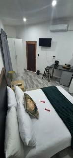 Golden Stay Guest House - 0
