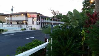 Maple Leaf Inn & Suites - Kissimmee - 7