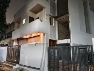 AuraVista - 1