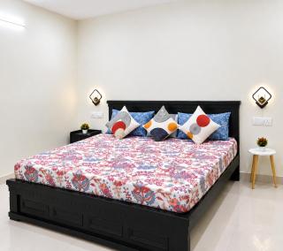 Your Home Away from Home Mee Homes 2BHK Family Apartment - 1