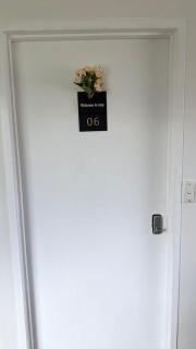 Room 6 Quiet Comfortable Room Walk to Shops - 8