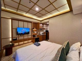Phoenix Luxury at Atria Residences Gading Serpong - 3
