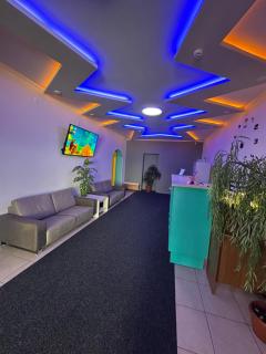 Happy Home Hostel - Odessa - 9