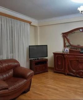 Avet Avetisyan Aparament - 8
