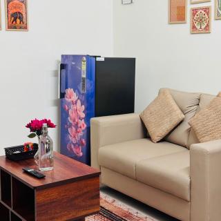 Scuzi stays 1BHK Near Embassy Tech Village - 9