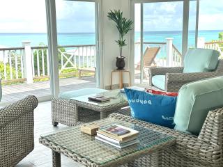 Outer Reef - Newly Remodeled Beachfront House, Walk Rest Bar home - 0