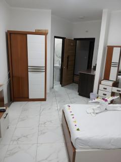 Juliana Sea View 1BR with 2 Pools & Water Slides - 9