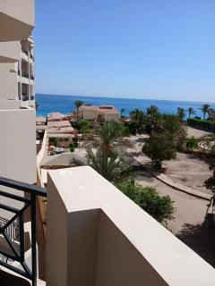 Juliana Sea View 1BR with 2 Pools & Water Slides - 2