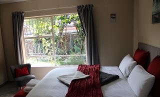 Private En-Suite Room with King XL Bed near OR Tambo - 3