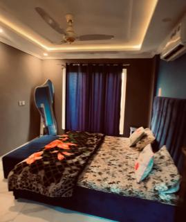 One Bed luxury Apartment with kitchen fridge ,free wifi ,Ac,oven - 2